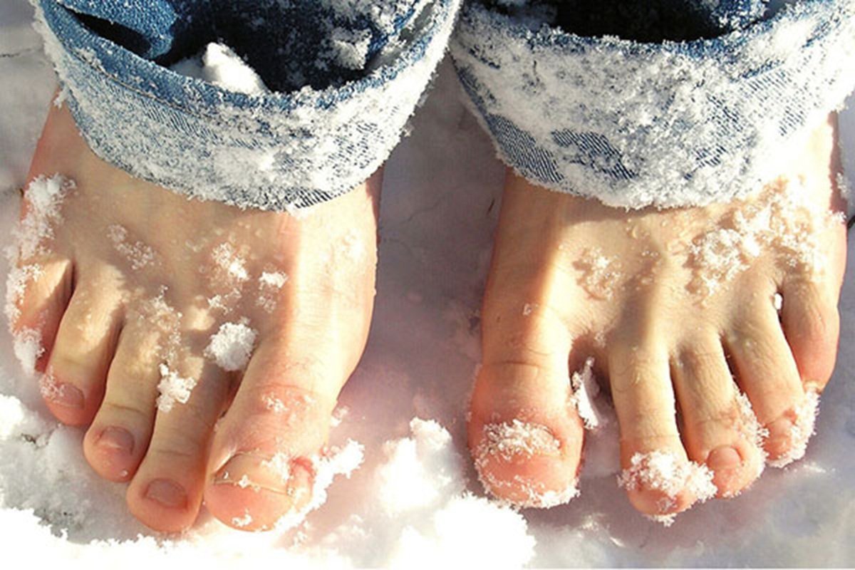 Klaudena memory foam hand shape